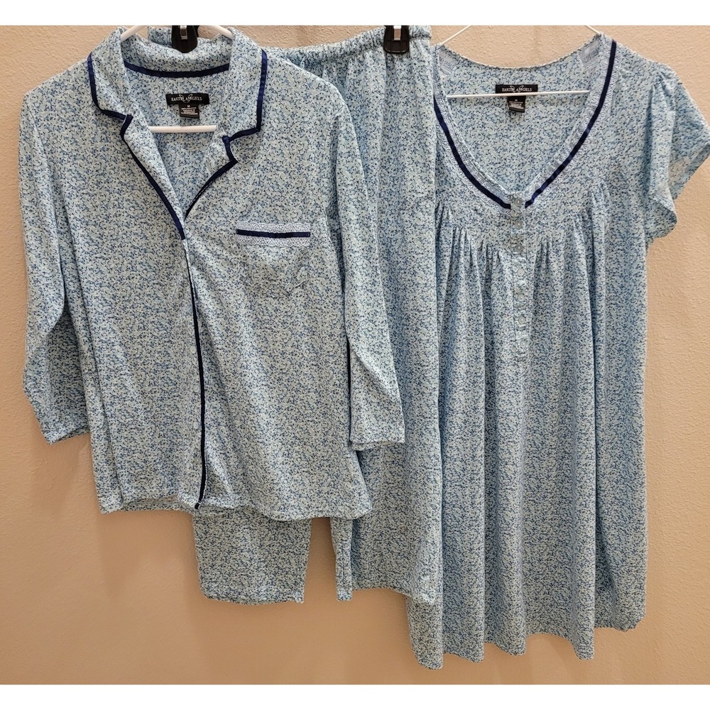 Earth angels 3 piece Medium pajama jammie set. Gown, Top, Pants Blue Abstract